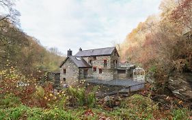 Felin Uchaf Camping